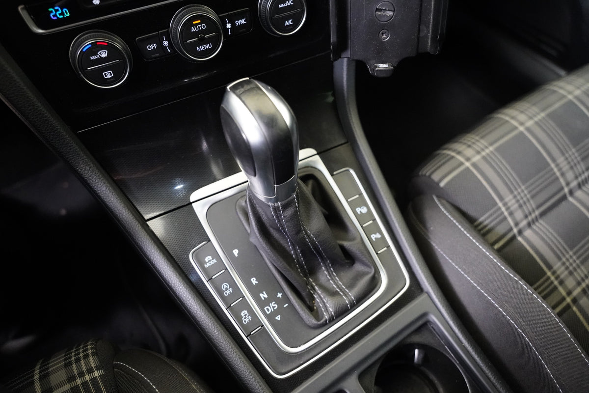 Volkswagen Golf 2.0 TDI 135 kW DSG GTD