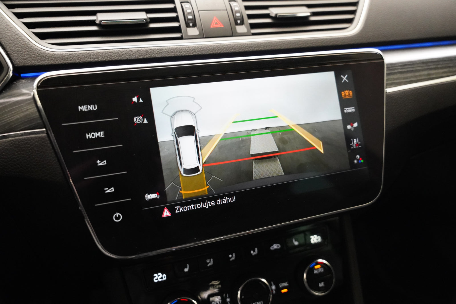 Škoda Superb 2.0 TSI 140 kW DSG Style – foto 23