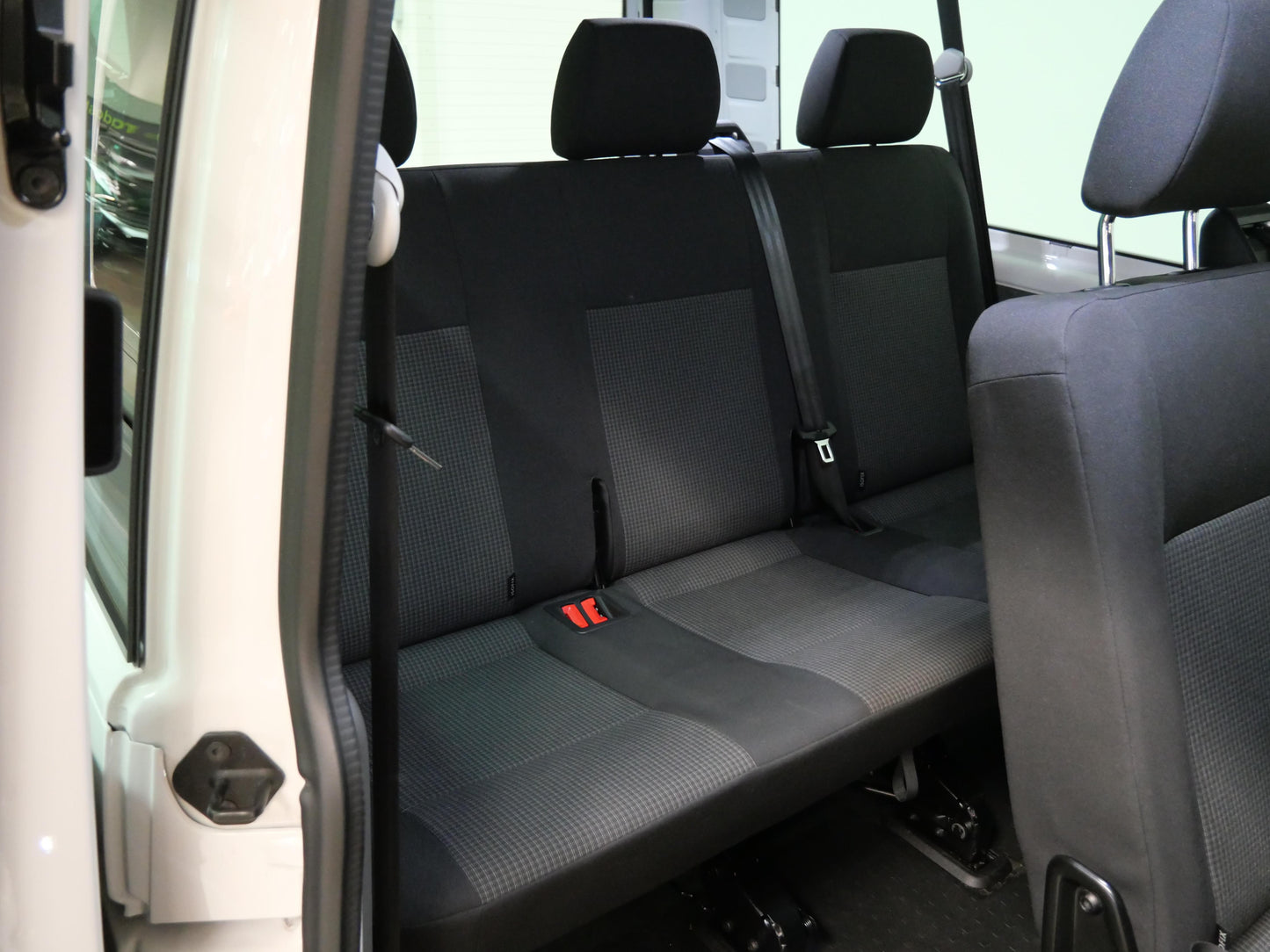 Volkswagen Transporter 2.0 TDI 110 kW Long
