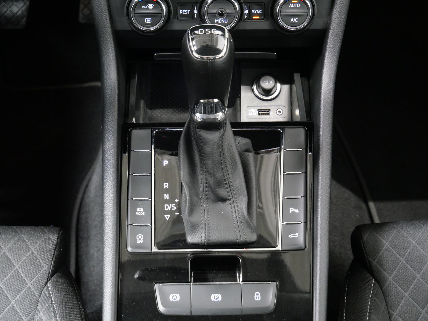 Škoda Superb 2.0 TDI 110 kW Style