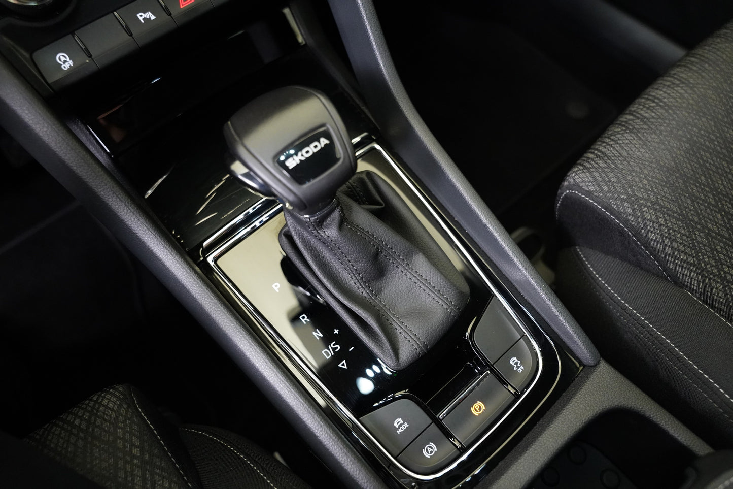 Škoda Karoq 1.5 TSI 110 kW Top Selection