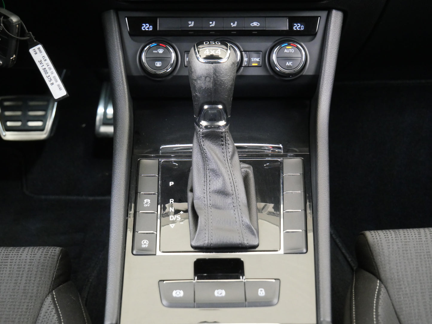 Škoda Superb 2.0 TDI 140kW DSG 4x4 Ambition