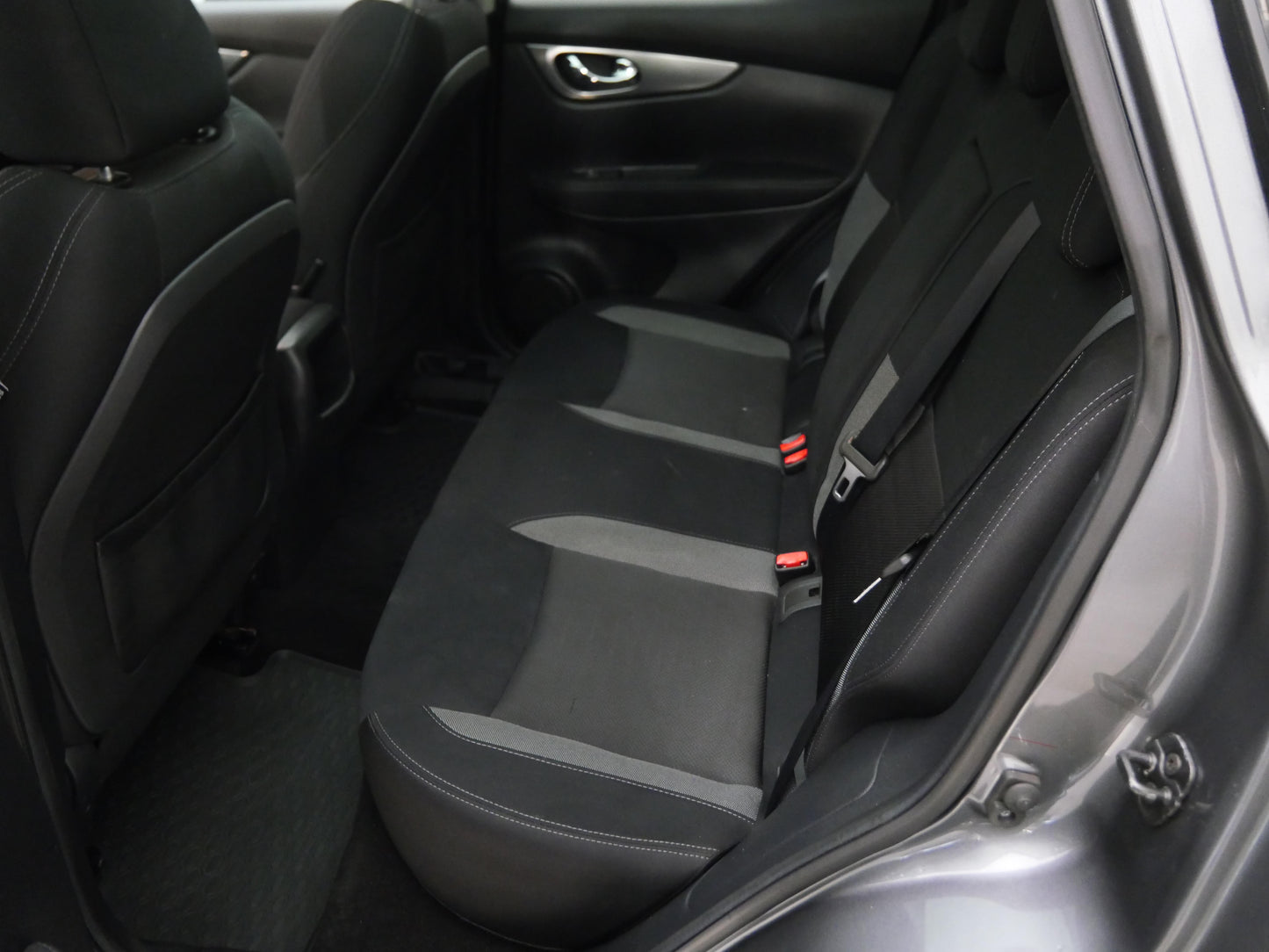 Nissan Qashqai 1.2 i 85 kW N-Connecta