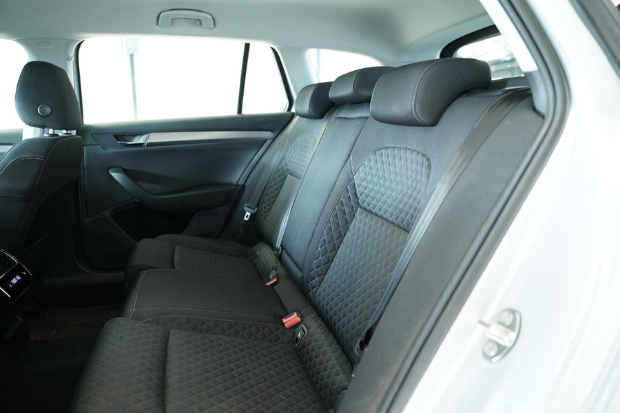 Škoda Superb 2.0 TDI 110 kW DSG Style – foto 23