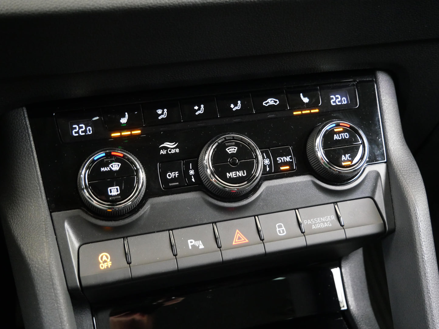 Škoda Karoq 1.5 TSI 110 kW Top Selection