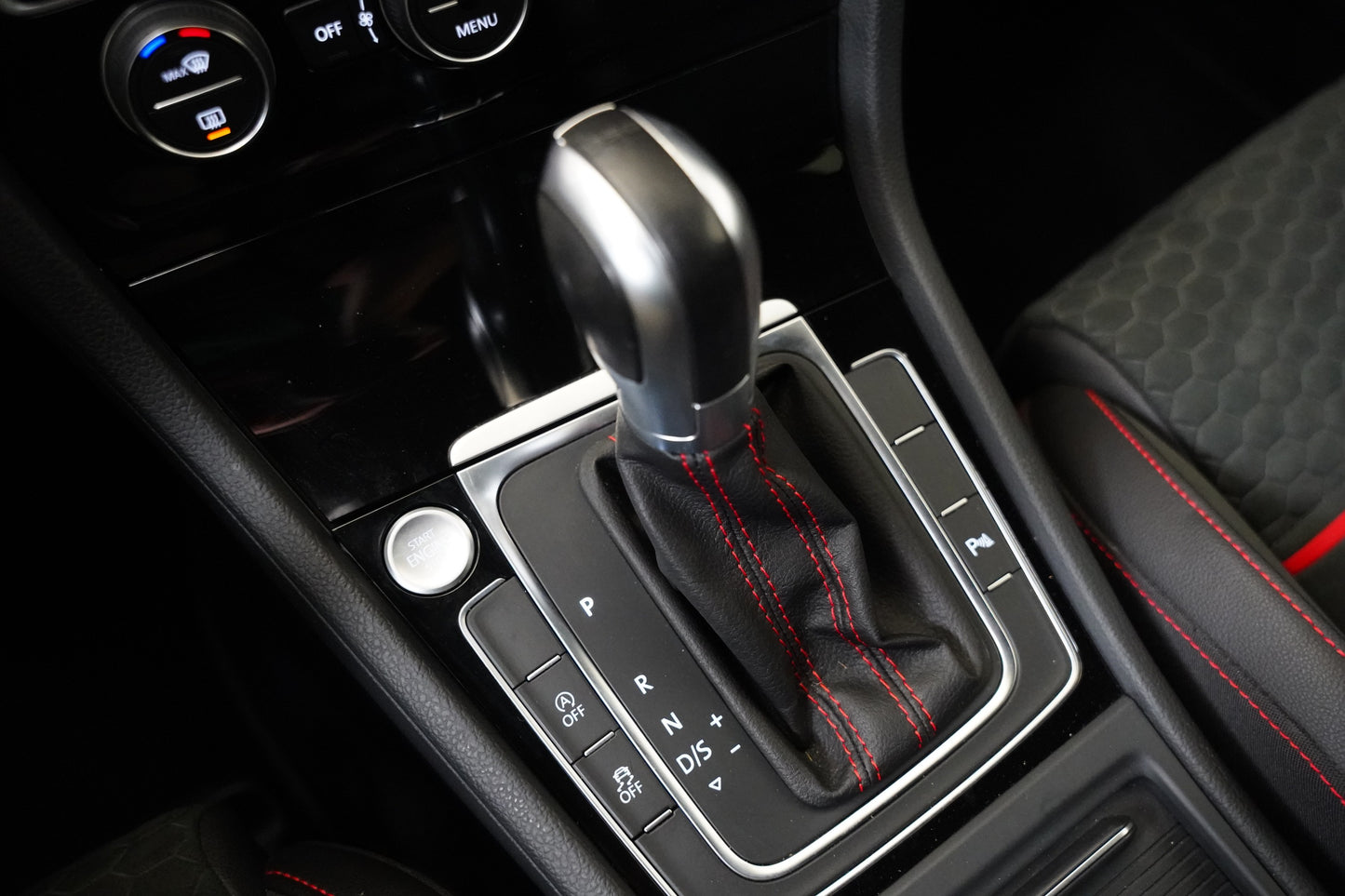 Volkswagen Golf 2.0 TSI 180 kW GTI Performance