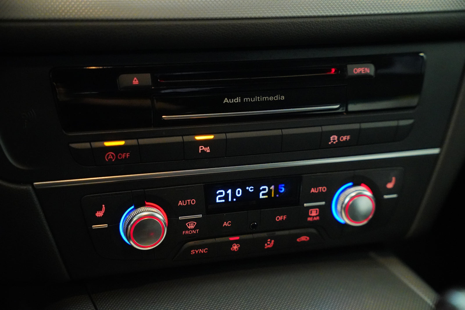 Audi A6 Avant 3.0TDi 150KW – foto 24