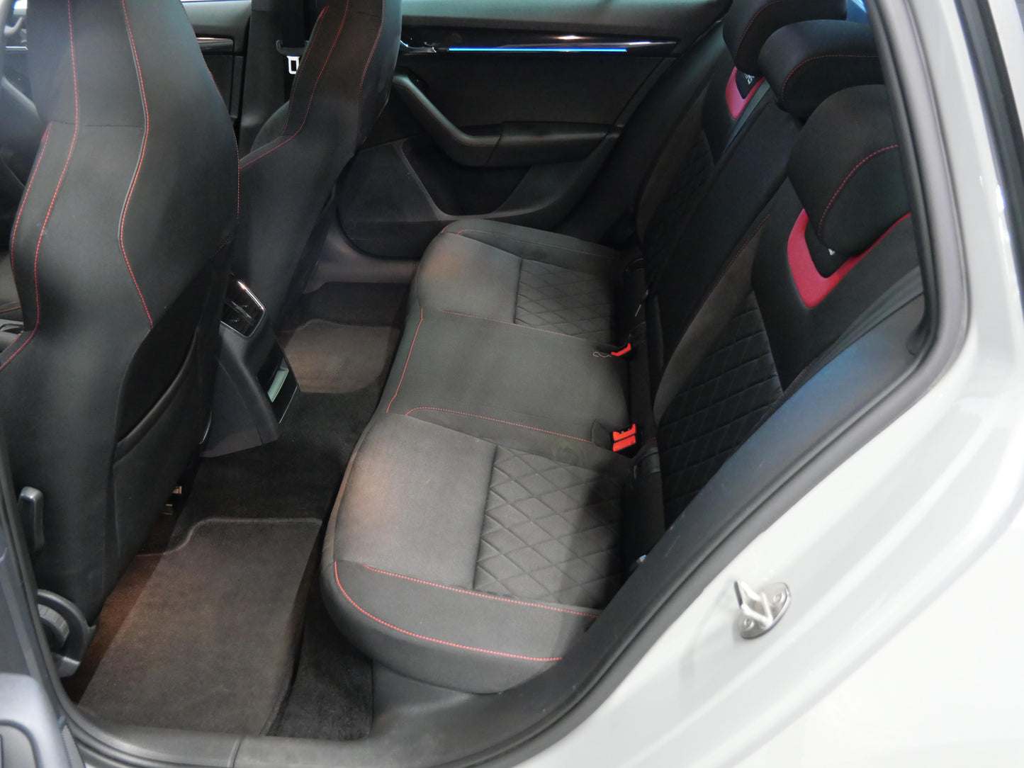 Škoda Octavia 2.0 TSI 180 kW RS