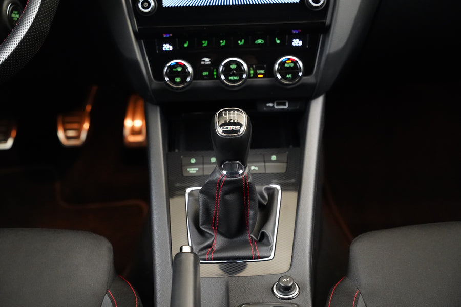 Škoda Octavia 2.0 TSI 180 kW RS – foto 23