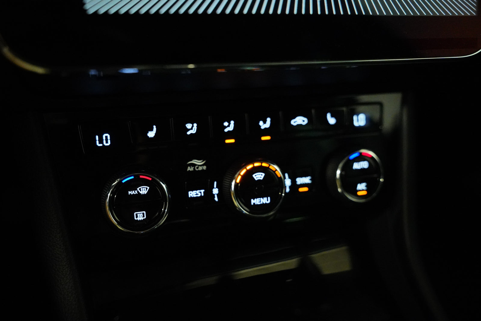 Škoda Superb 2.0 TDI 140 KW – foto 23
