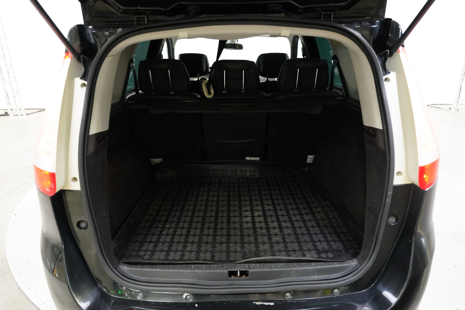 Renault Scénic 1.5 DCI 81 kW – foto 23