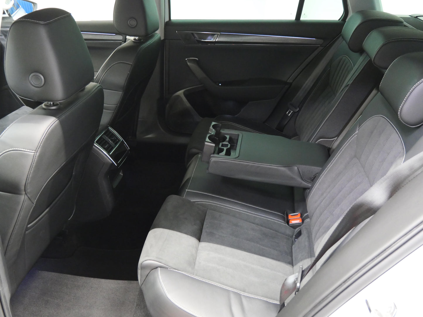 Škoda Superb 2.0 TDI 110 kW Style TOP