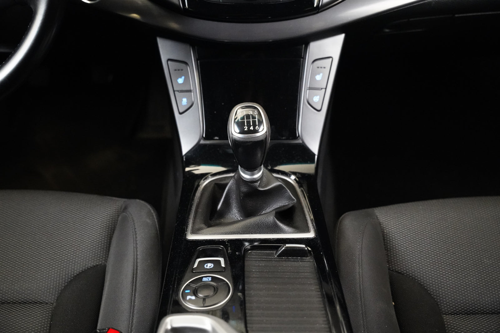 Hyundai i40 1.7 CRDI 100 kW – foto 23