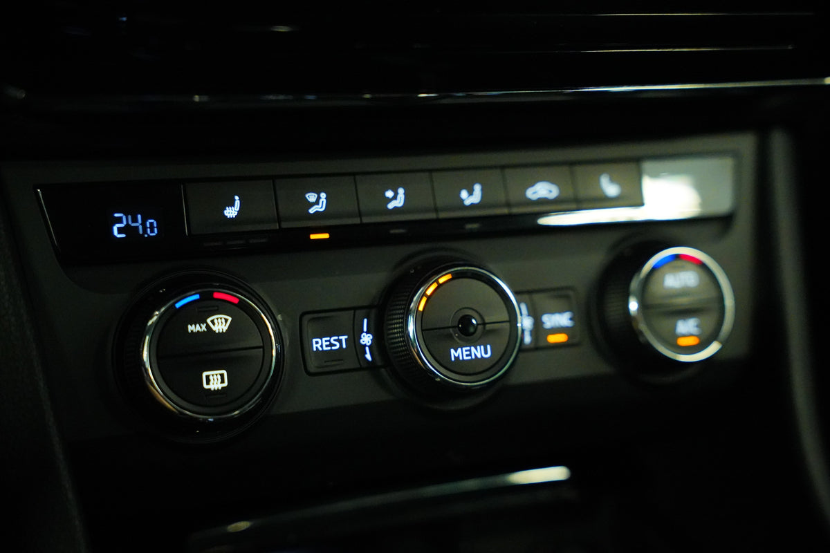 Škoda Superb 2.0 TDI 140 kW Style