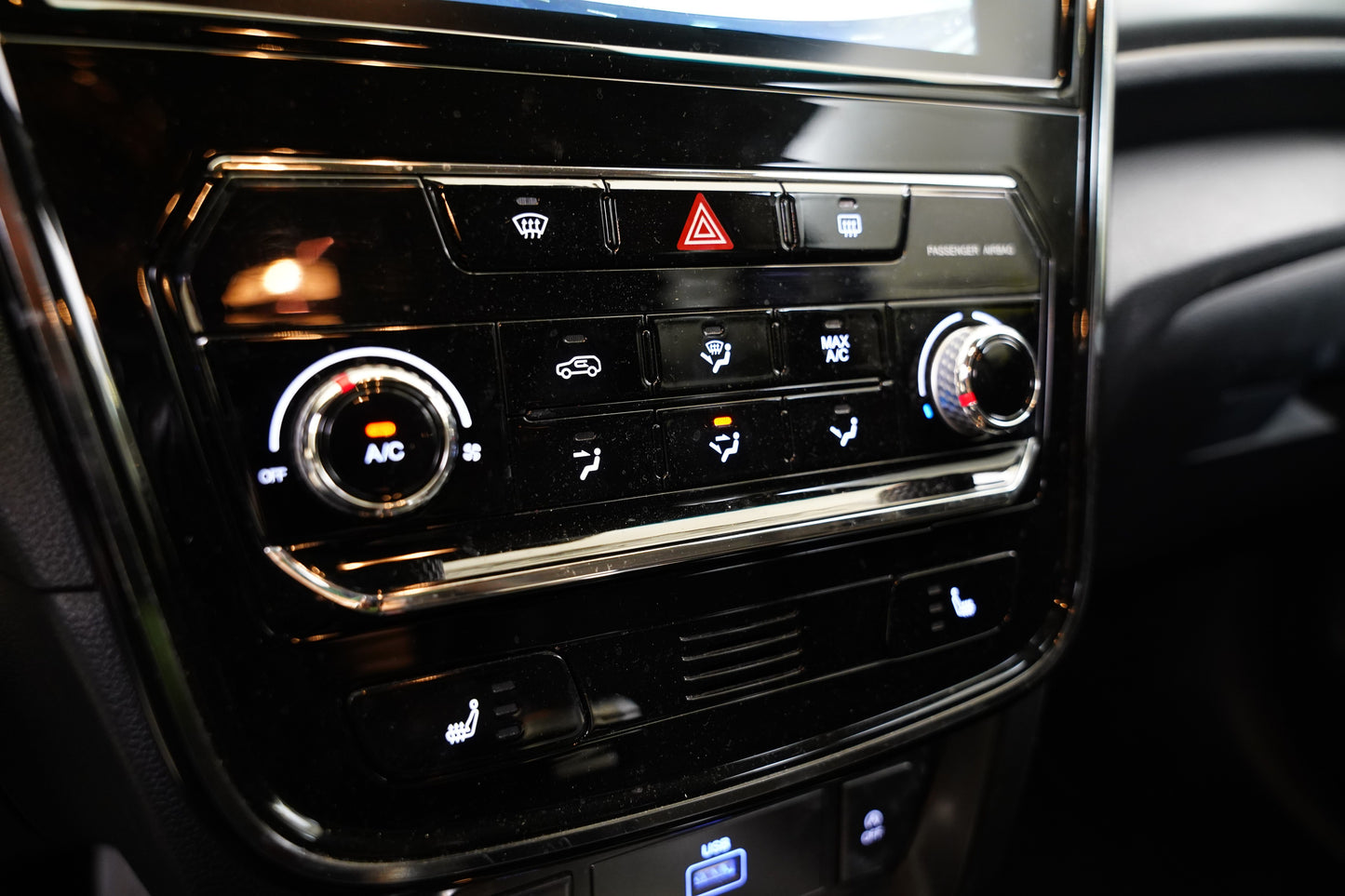 Ssang Yong Tivoli 1.5 T-GDI 120 kW Fizz
