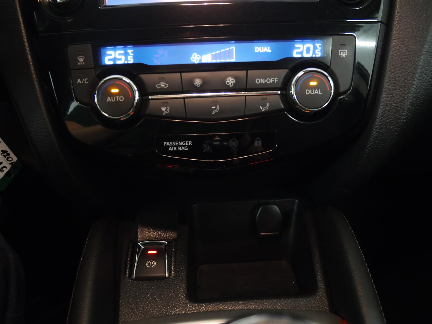 Nissan Qashqai 1.6 DIG-T 120 kW Acenta