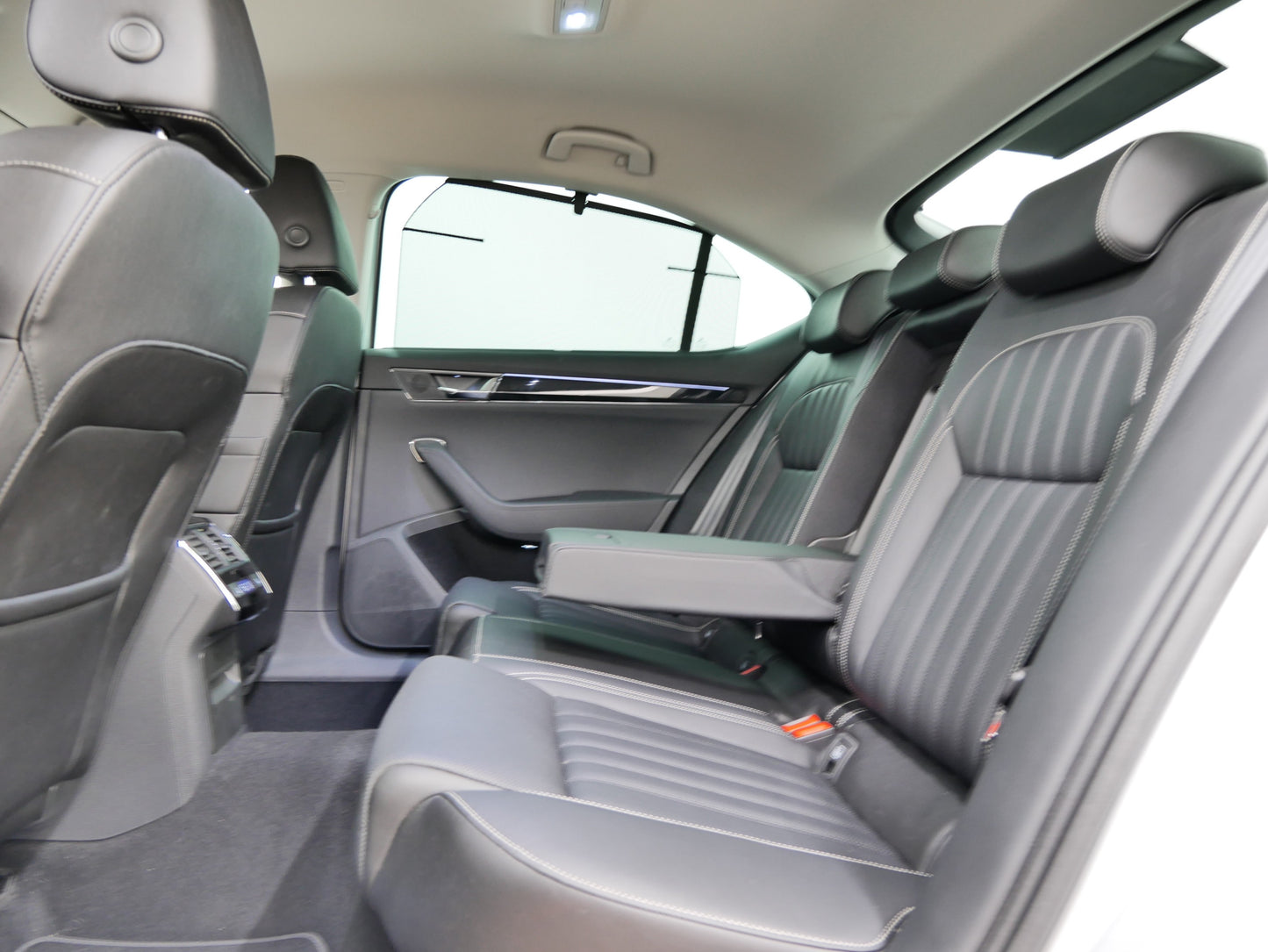 Škoda Superb 2.0 TDI 110 kW L&K
