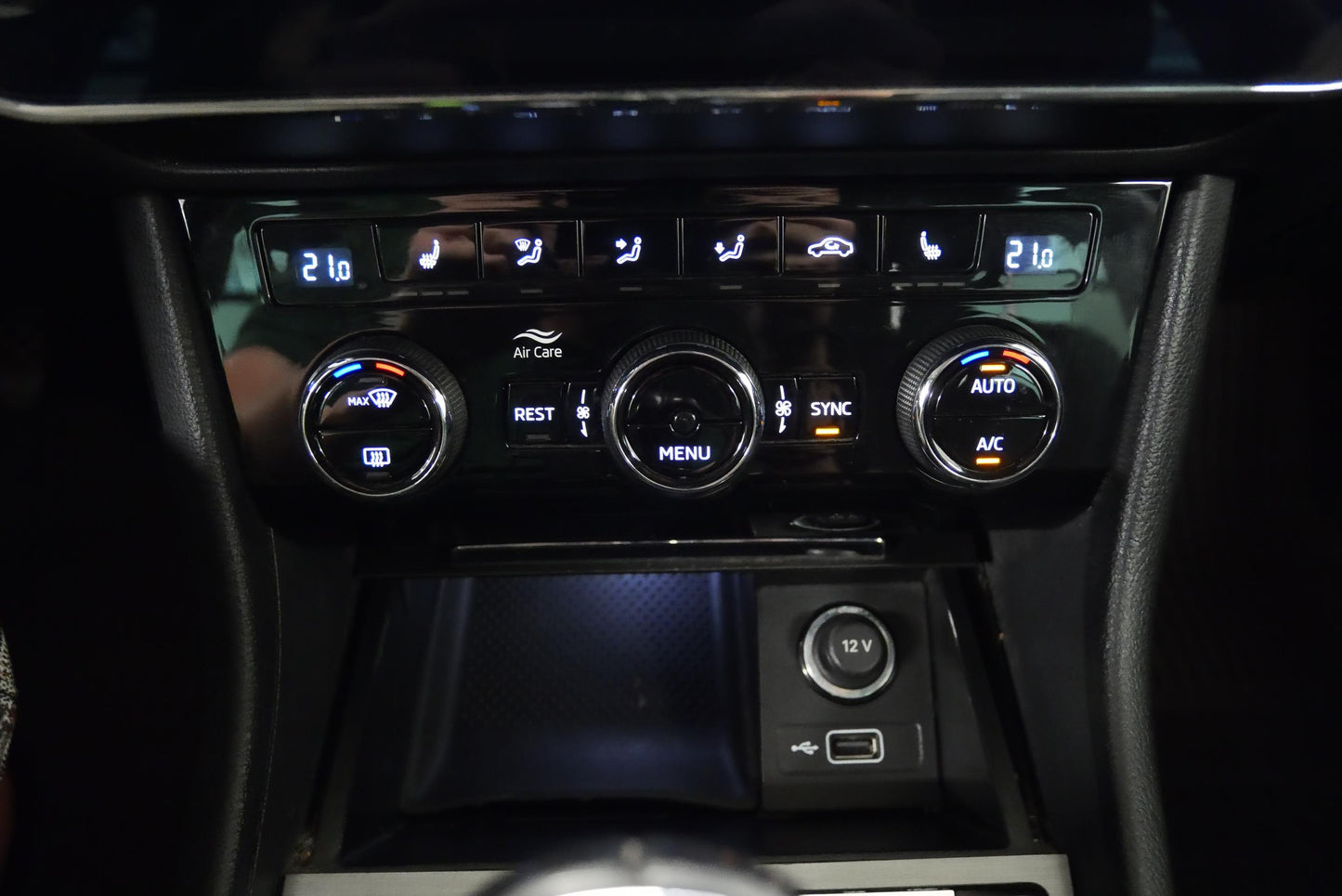 Škoda Superb 2.0 TDI 110 kW Style