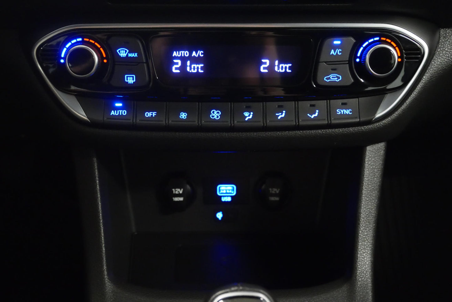 Hyundai i30 1.5 T-GDi MHEV 118 kW