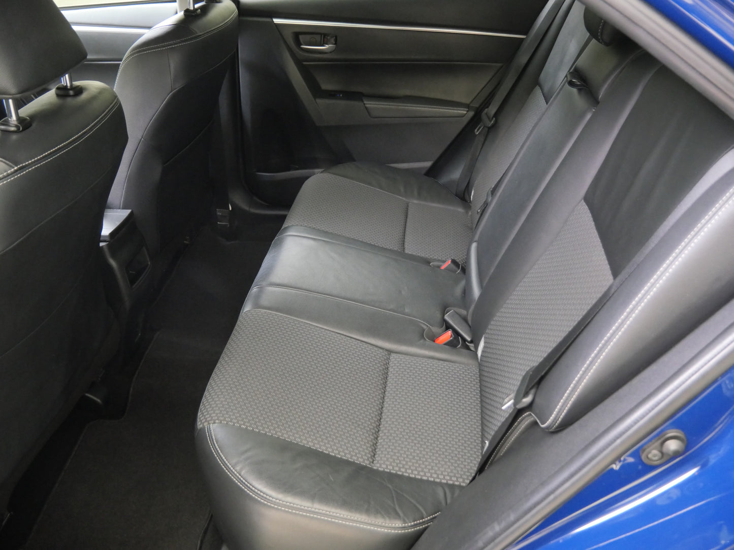 Toyota Corolla 1.6 Valvematic 97 kW Executive