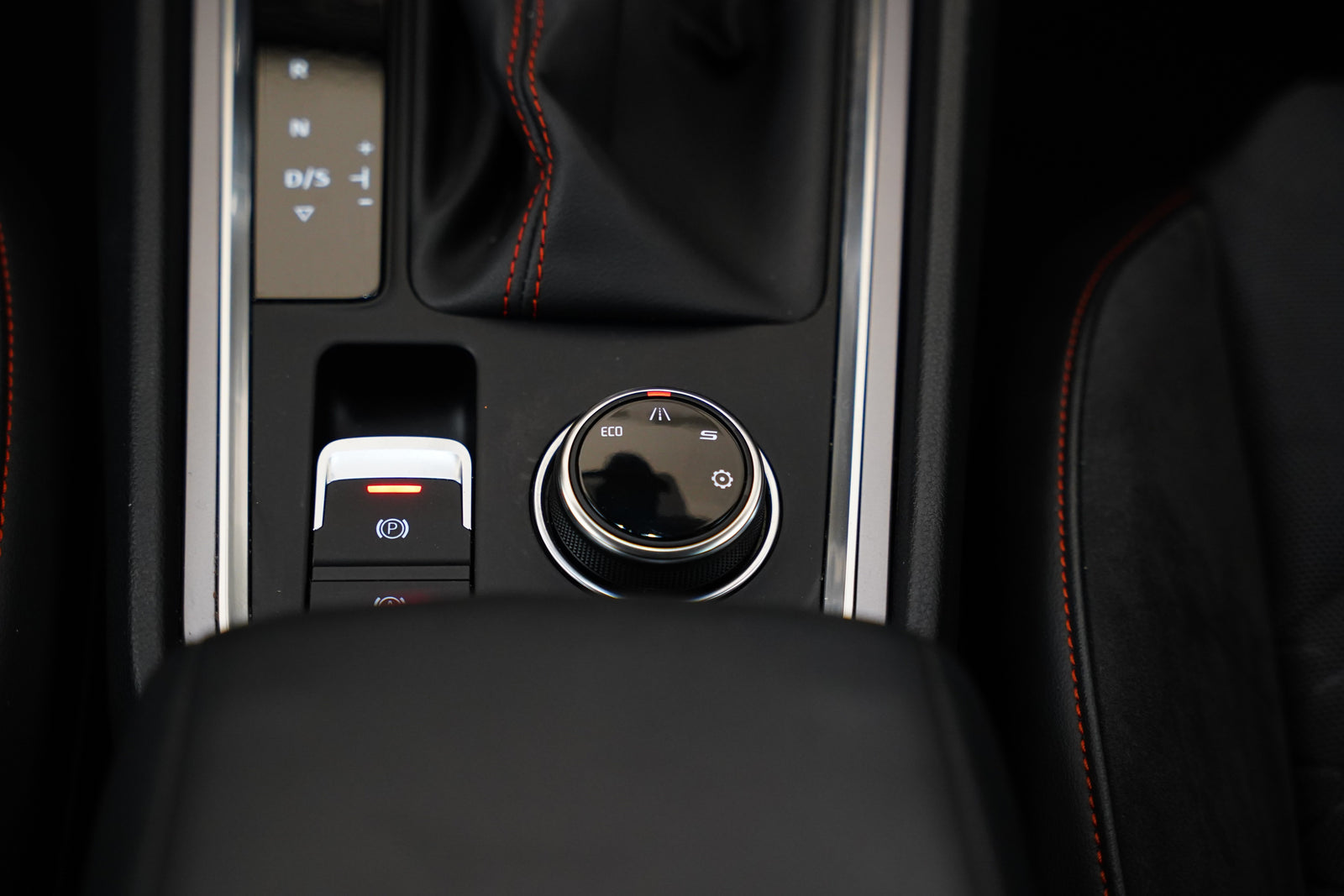 Seat Ateca 2.0 TDI 110 kW FR – foto 24
