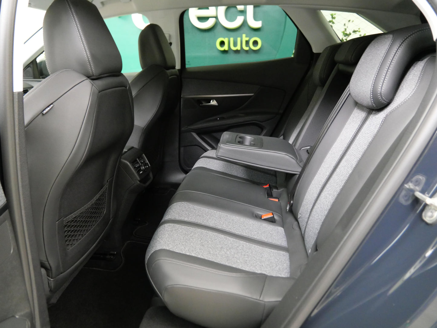 Peugeot 3008 1.2 PureTech 96 kW Allure