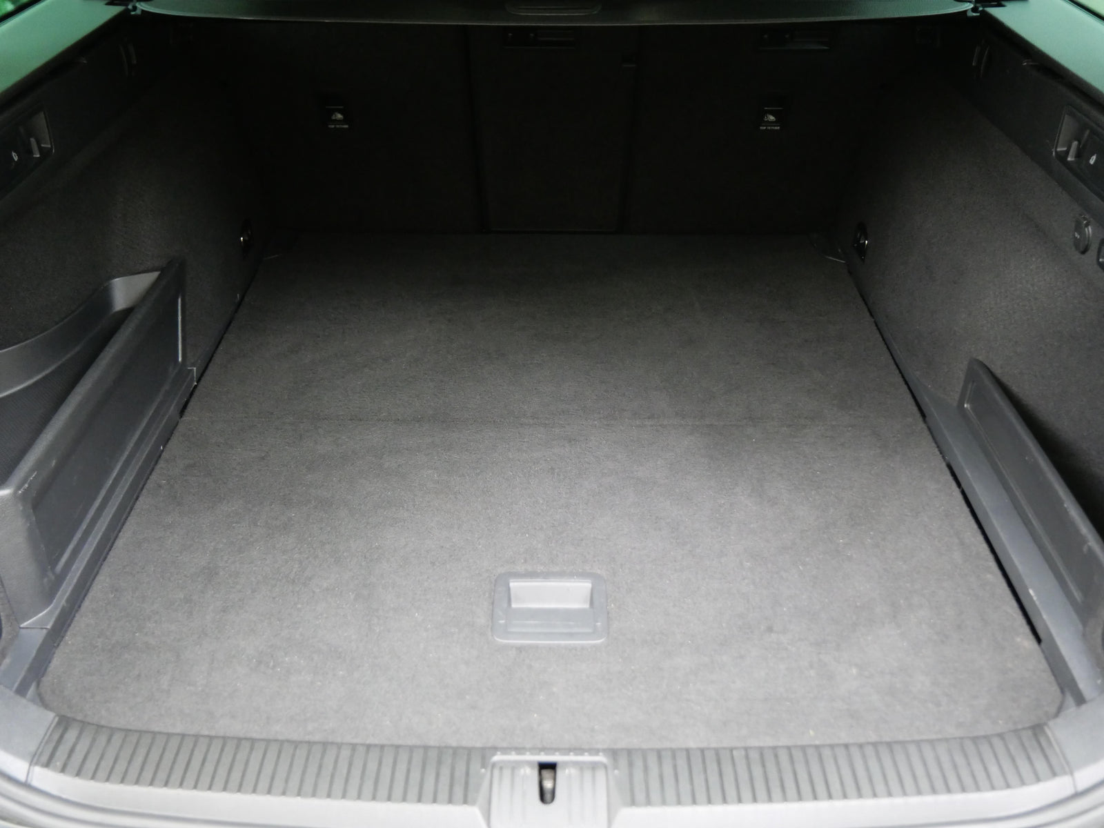 Volkswagen Passat 2.0 TDI 176 kW Highline – foto 22