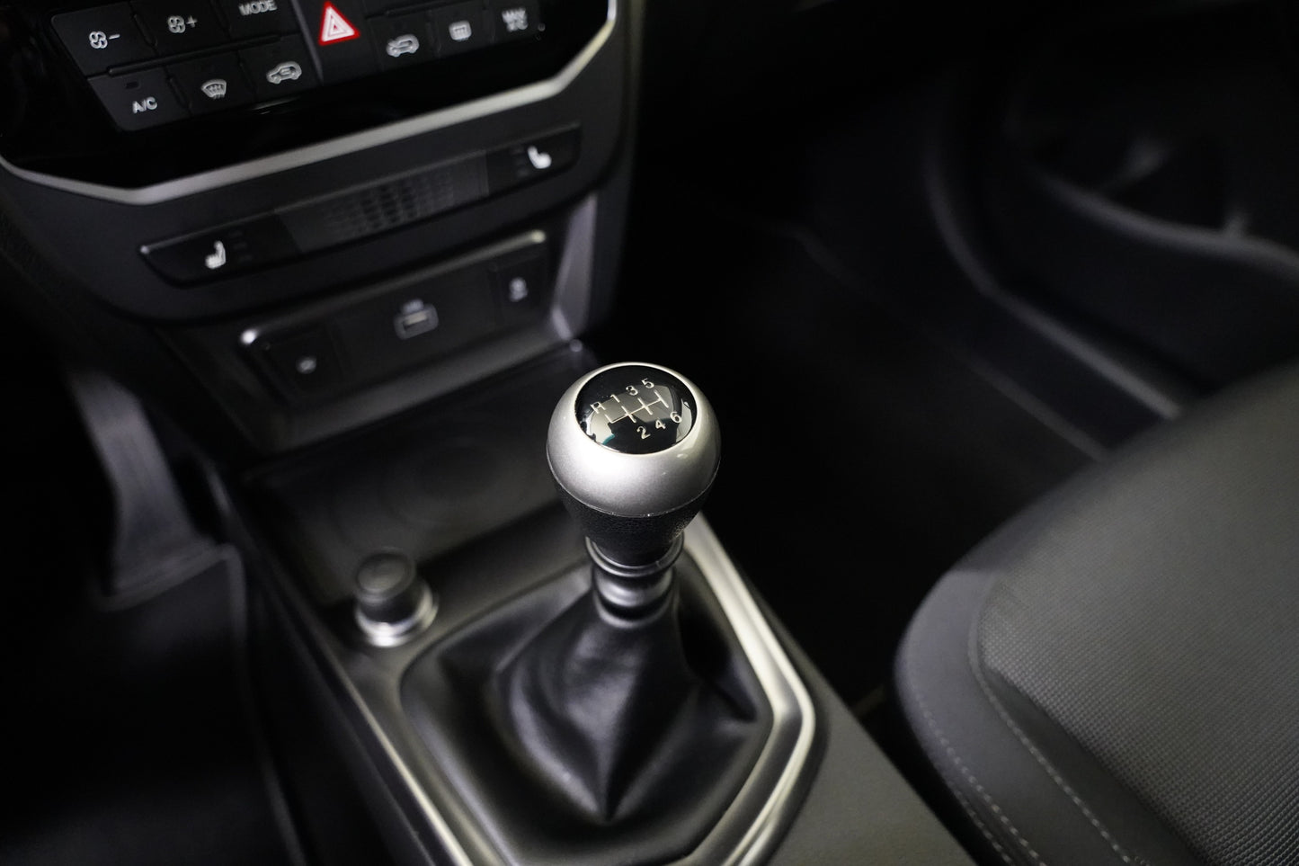 Ssang Yong Tivoli 1.5 T-GDI 120 kW Style