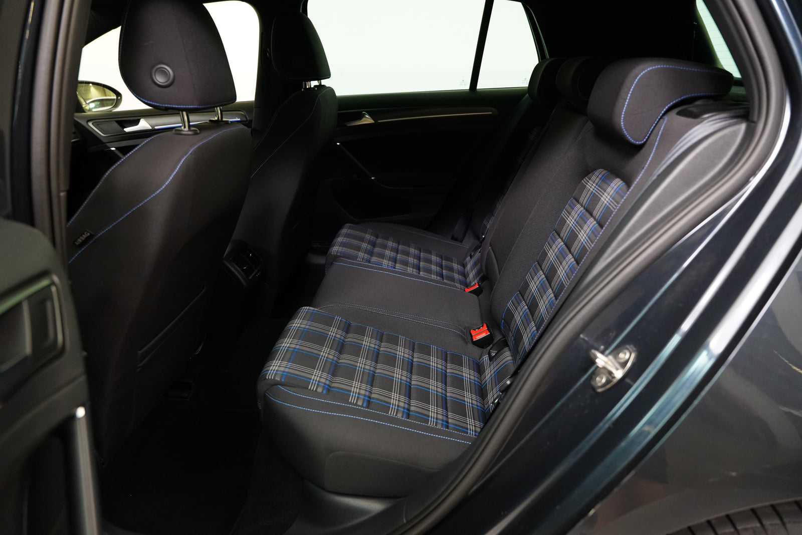 Volkswagen Golf 1.4 TSI 150 kW DSG GTE – foto 23