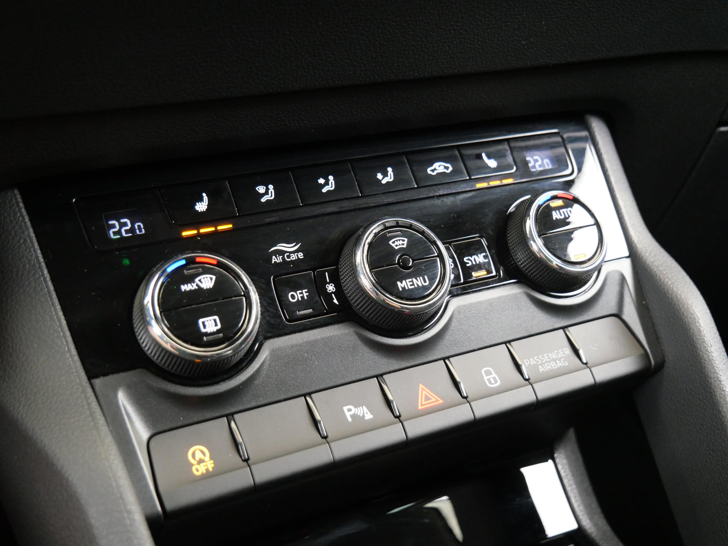 Škoda Karoq 1.5 TSI 110 kW Top Selection
