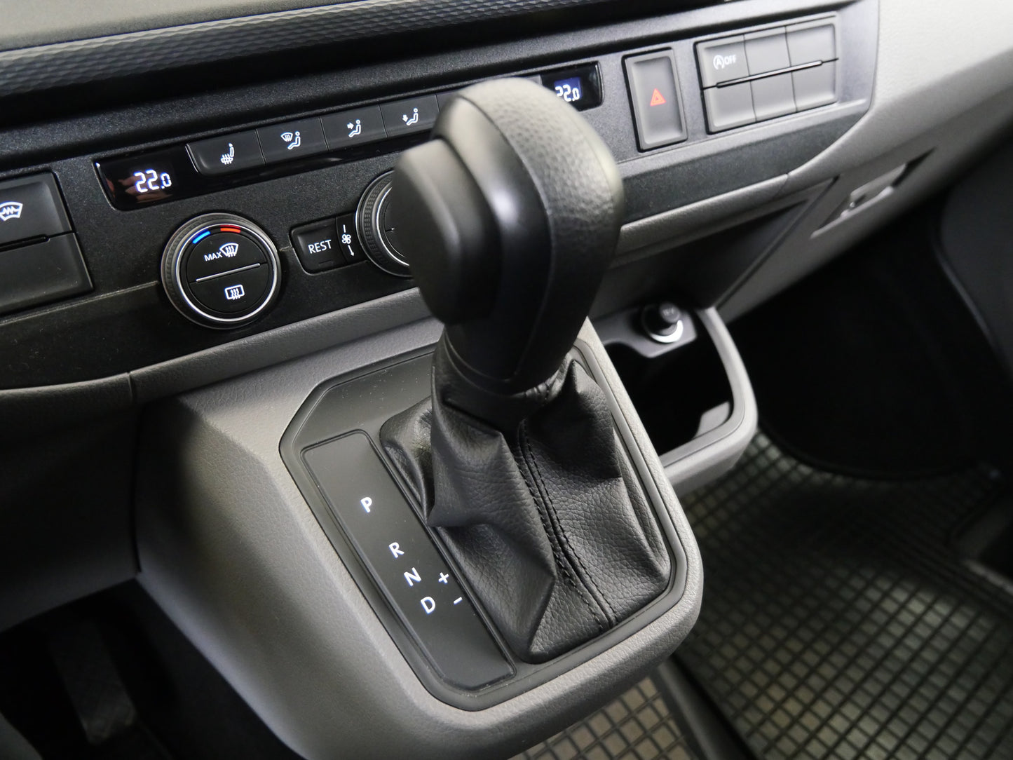 Volkswagen Caravelle 2.0 TDI 110kW Comfortline Long