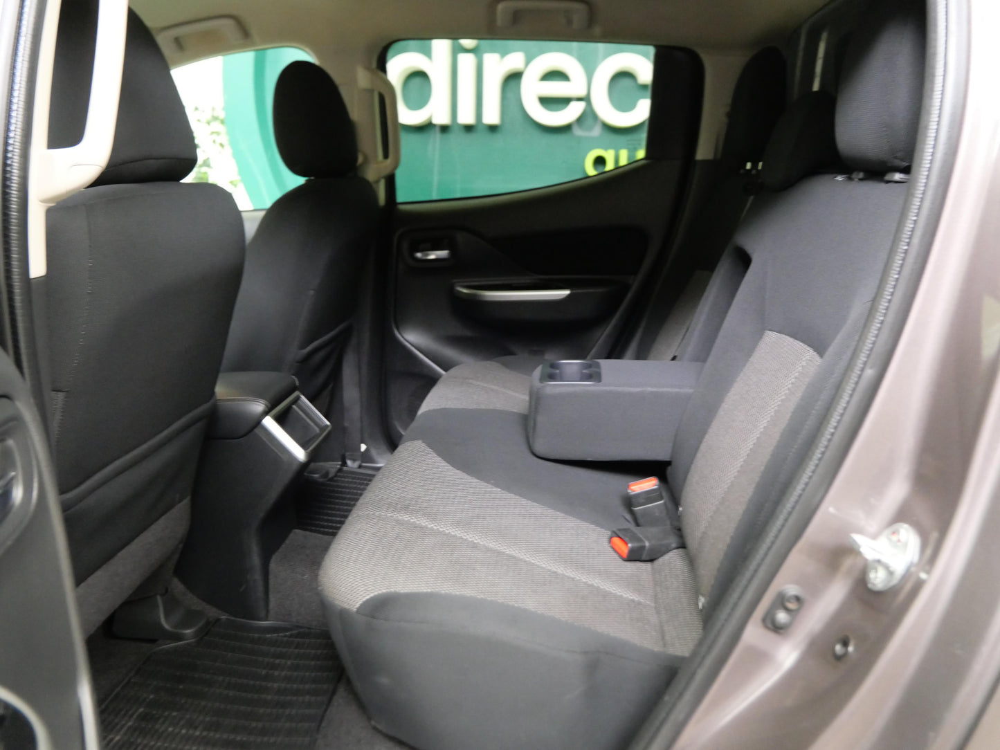 Mitsubishi L200 2.3 DI-D 110 kW AWD