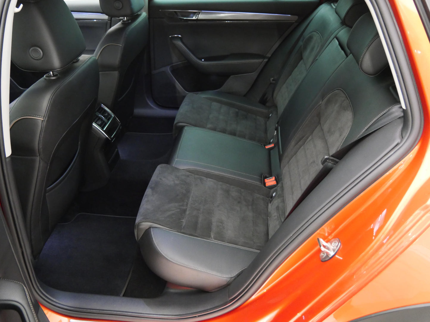 Škoda Superb 2.0 TDI 147 kW Scout