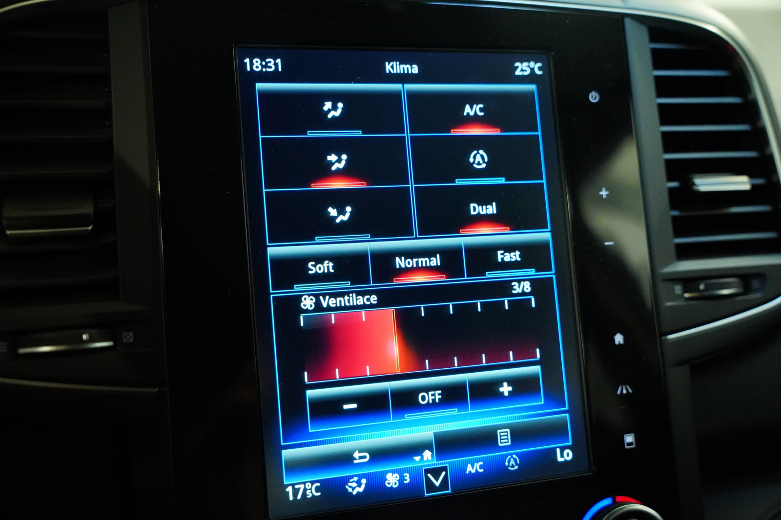 Renault Koleos 2.0 dCi 140 kW 4x4 Initiale – foto 23