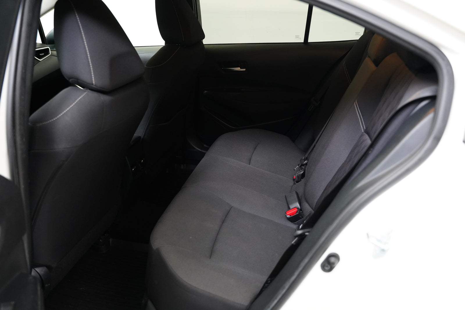 Toyota Corolla 1.6i 97 kW Valvematic – foto 23