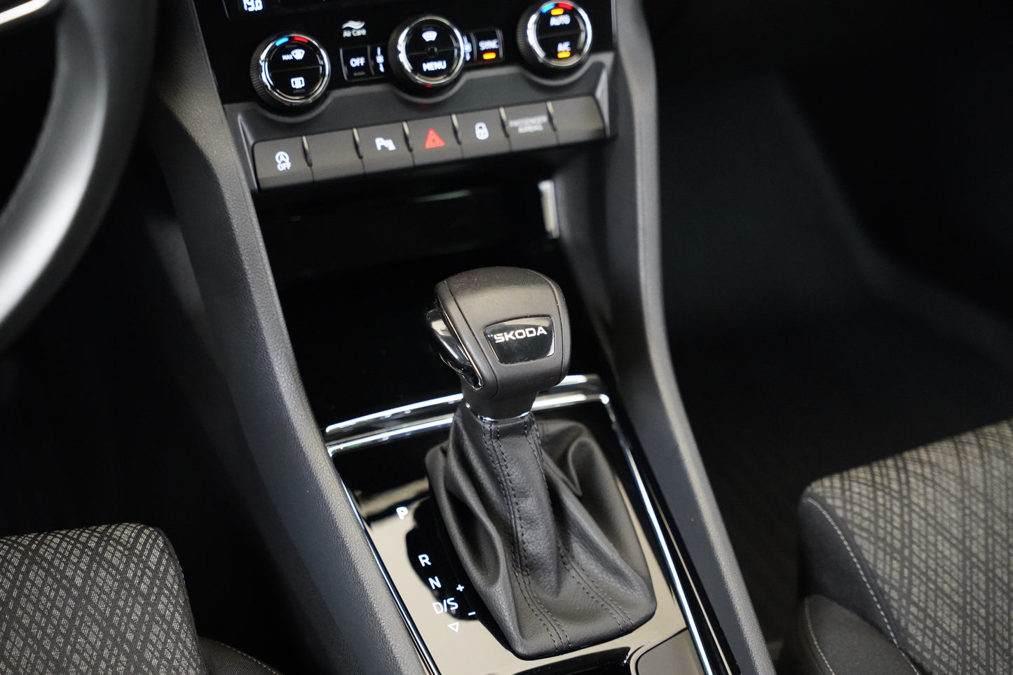 Škoda Karoq 1.5 TSI 110 kW Top Selection
