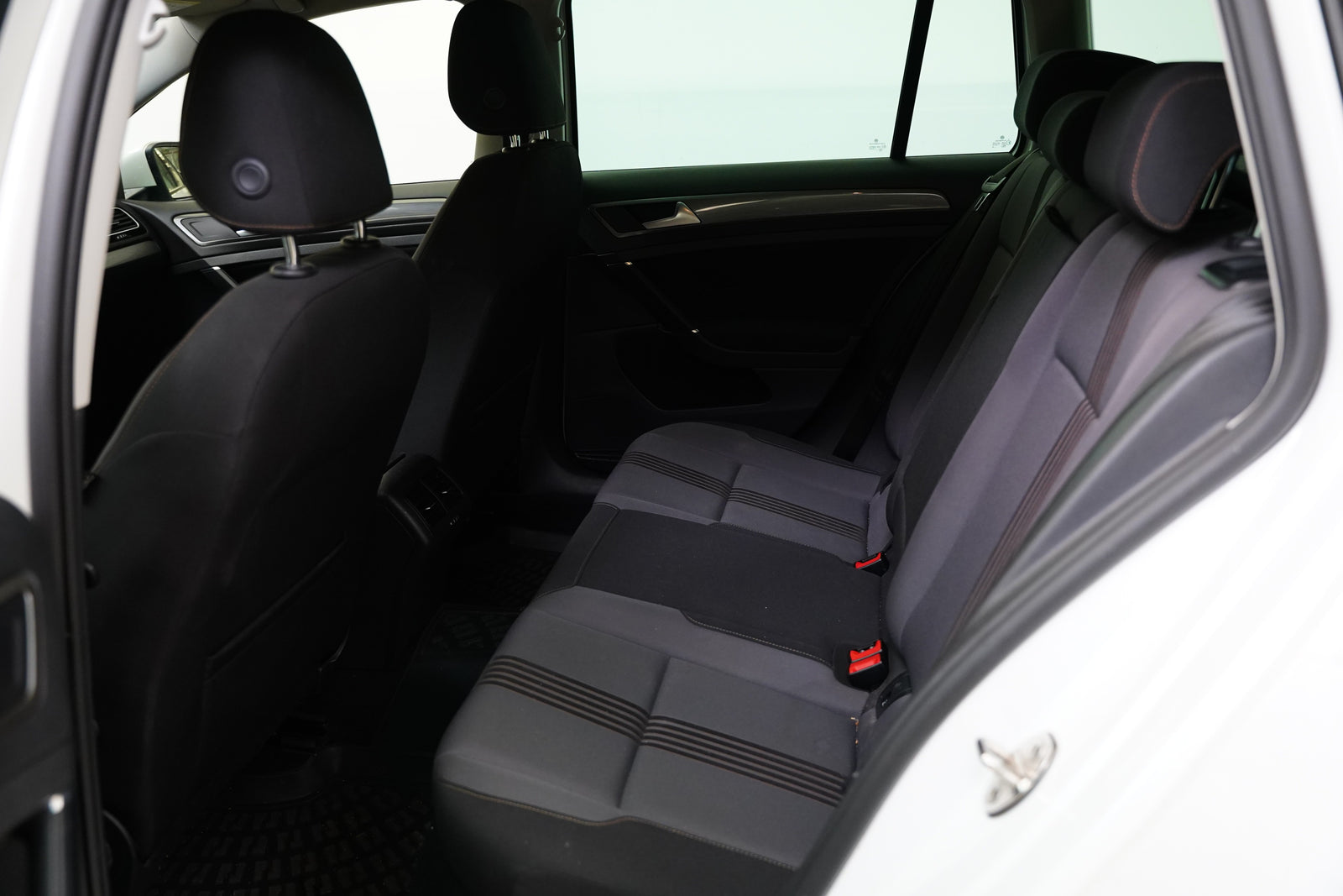 Volkswagen Golf 2.0 TDI 110 kW Allstar – foto 23