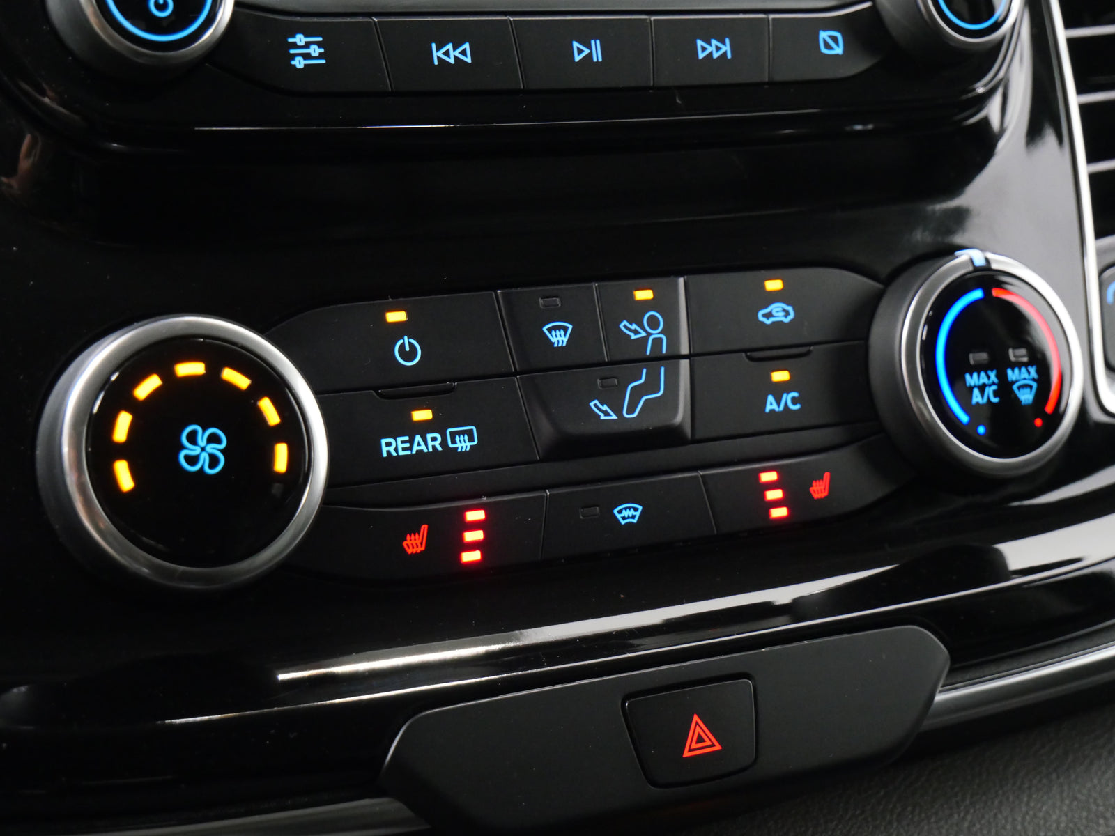 Ford Tourneo Custom 2.0 TDCI 136 kW Titanium X – foto 23