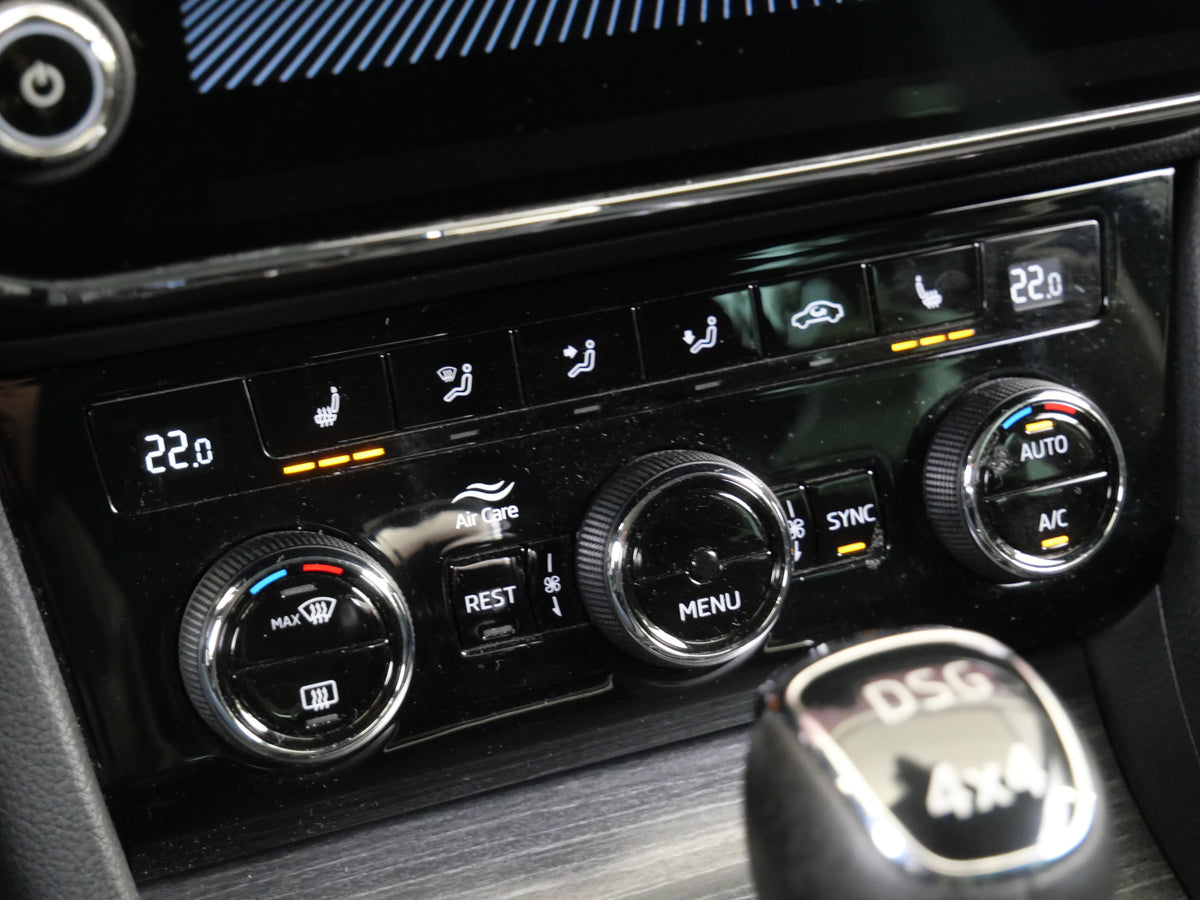 Škoda Superb 2.0 TDI 140 kW 4x4 DSG Style – foto 23