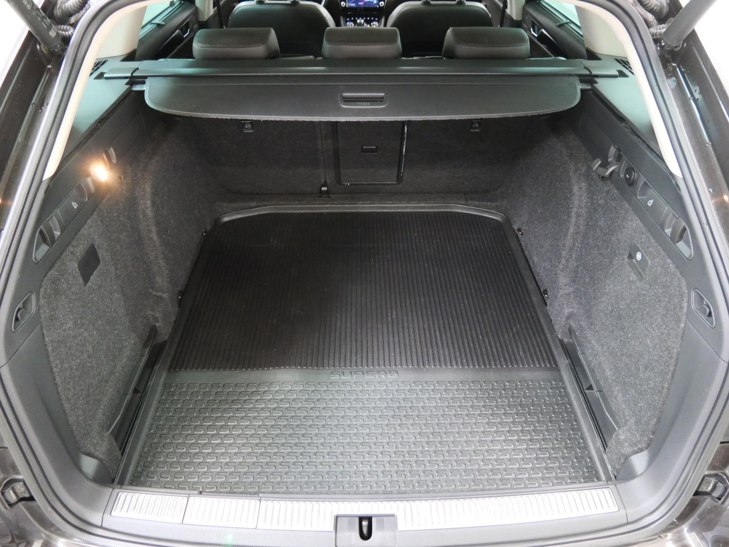 Škoda Superb 2.0 TDI 140 kW 4x4 L&K