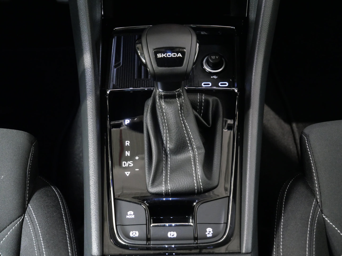 Škoda Karoq 1.5 TSI 110 kW Sportline