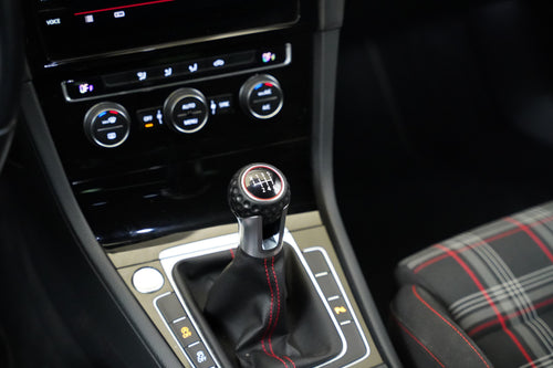 Volkswagen Golf 2.0 TSI 169 kW GTI – foto 23