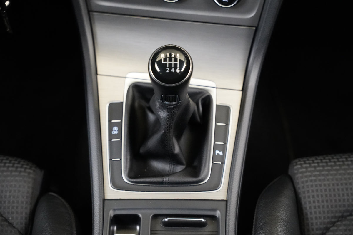 Volkswagen Golf 2.0 TDI 110 kW Comfortline – foto 23