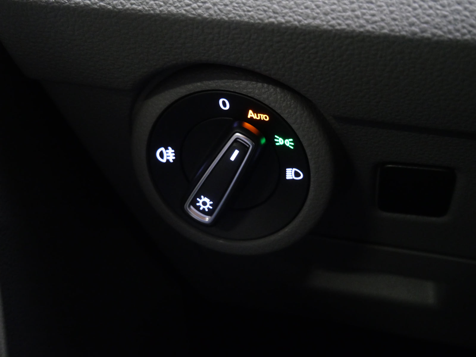 Volkswagen Caravelle 2.0 TDI 110 kW DSG Long – foto 23