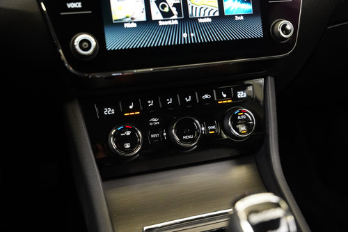 Škoda Superb 2.0 TDI 147 kW DSG 4x4 Style – foto 23