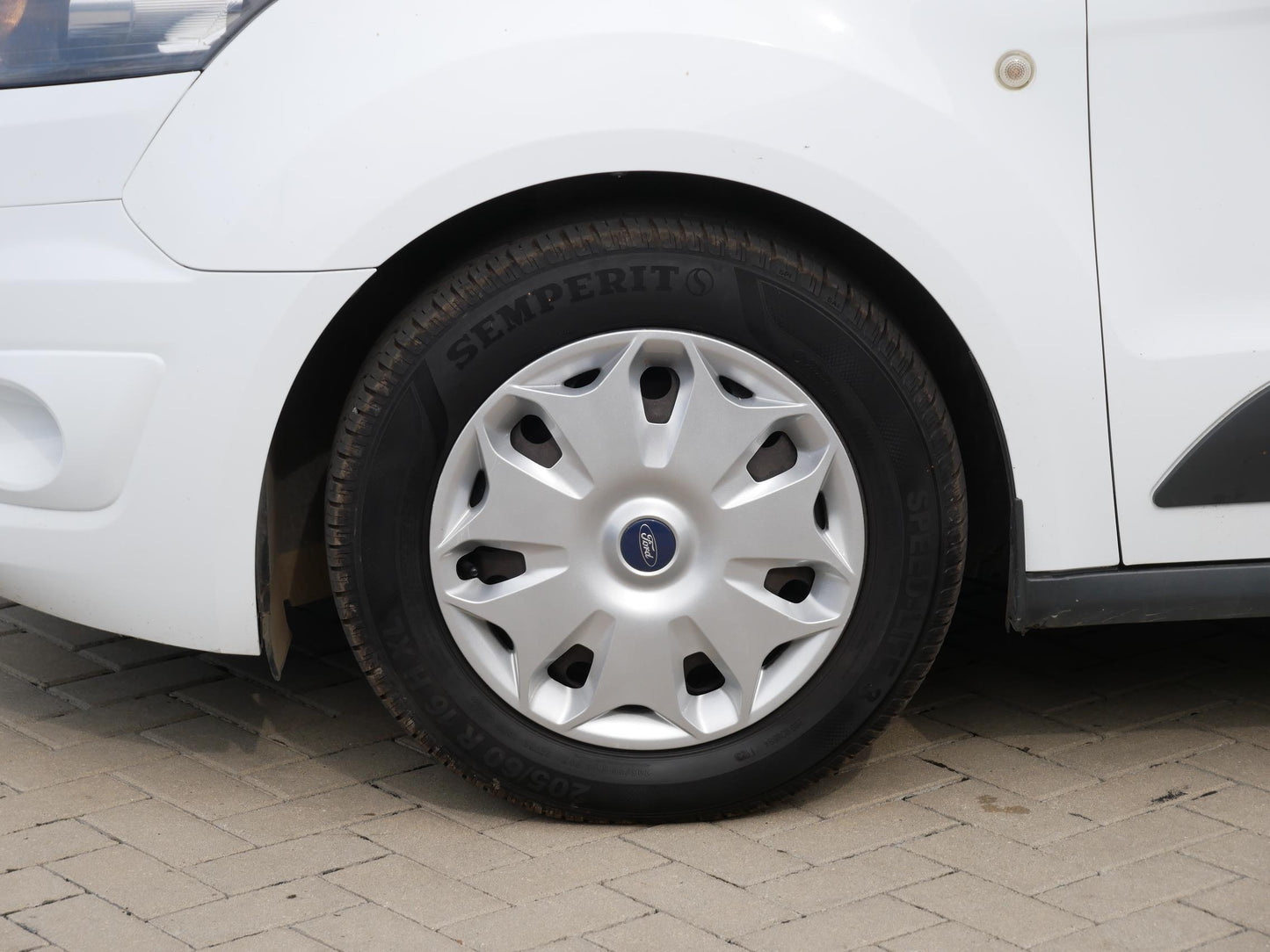 Ford Tourneo Connect 1.5 TDCI 74 kW TREND