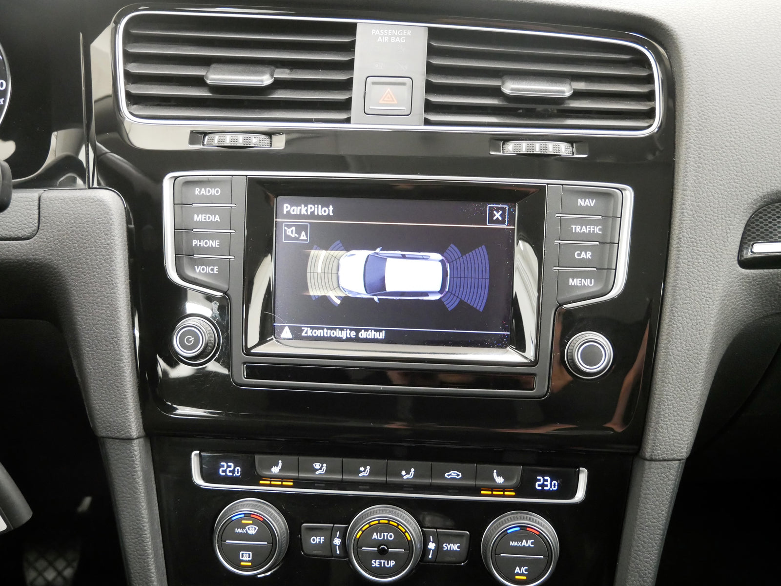 Volkswagen Golf 1.4 TSI 90 kW Highline – foto 23
