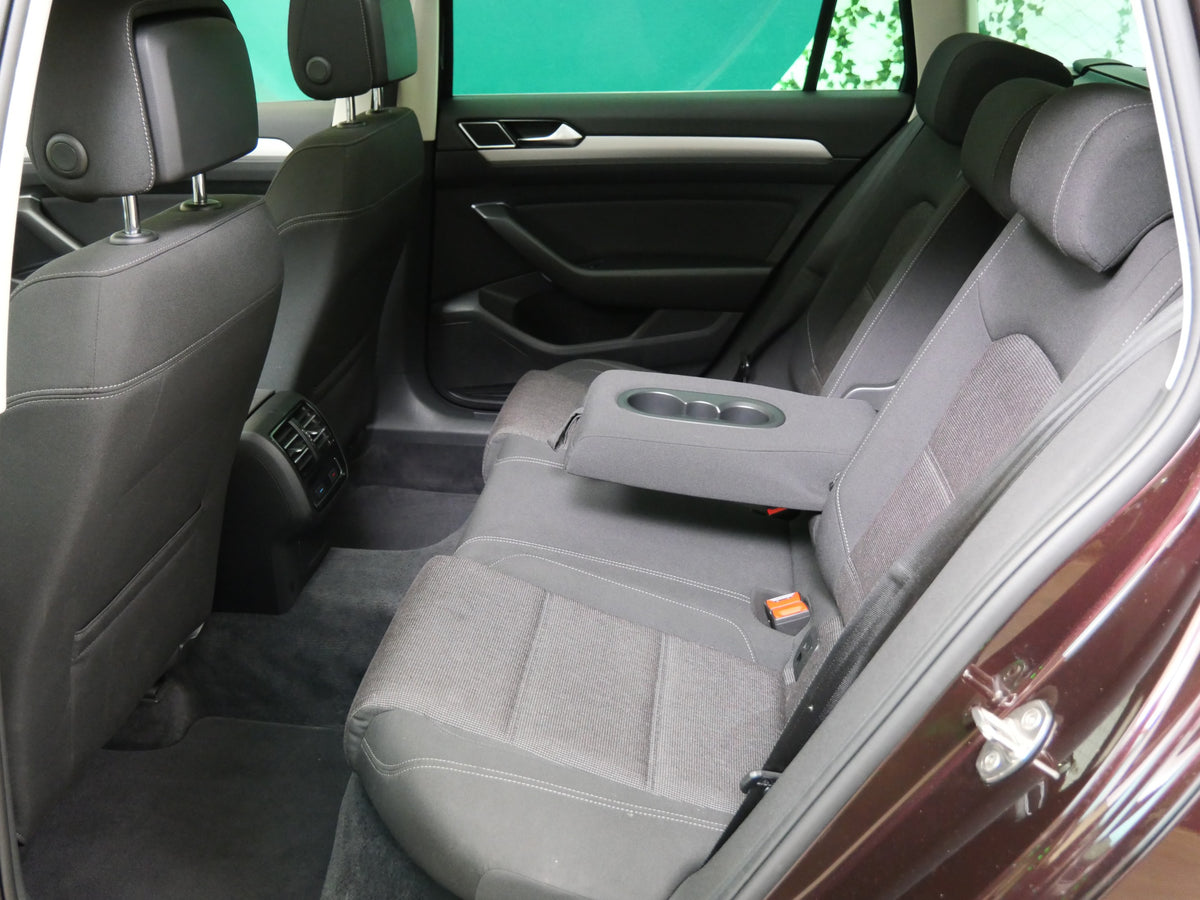 Volkswagen Passat 1.6 TDI 88 kW Comfortline – foto 23
