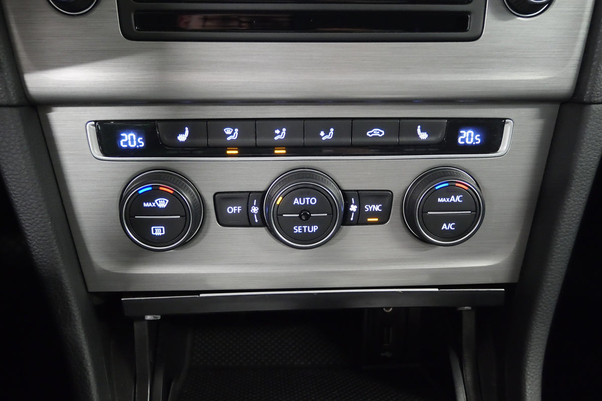 Volkswagen Golf 2.0 TDI 110 kW Comfortline – foto 23