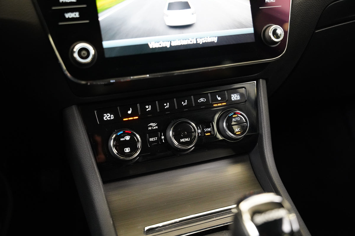 Škoda Superb 2.0 TDI 110 kW Style – foto 23